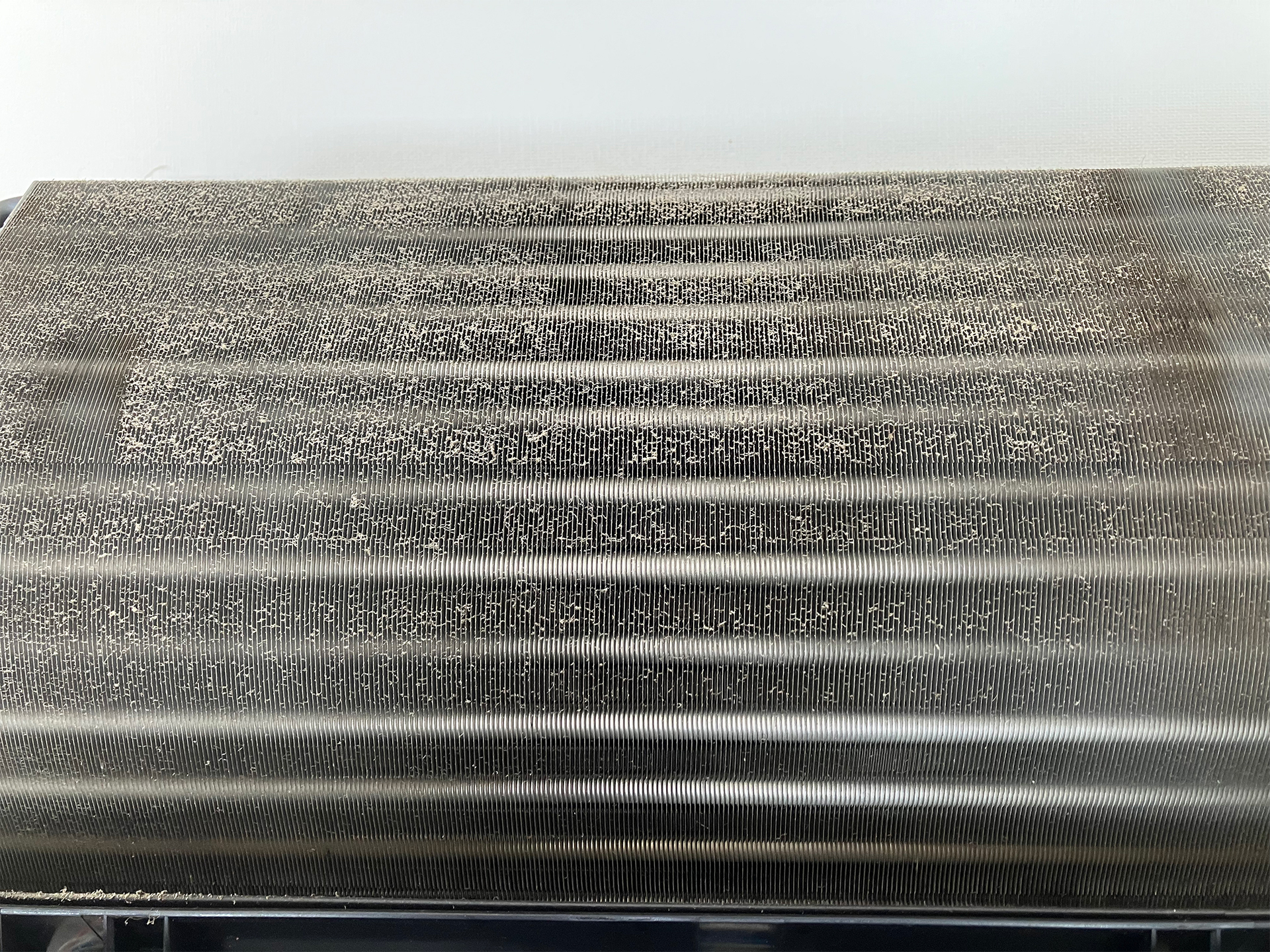 沖縄市クーラー掃除ビフォー写真