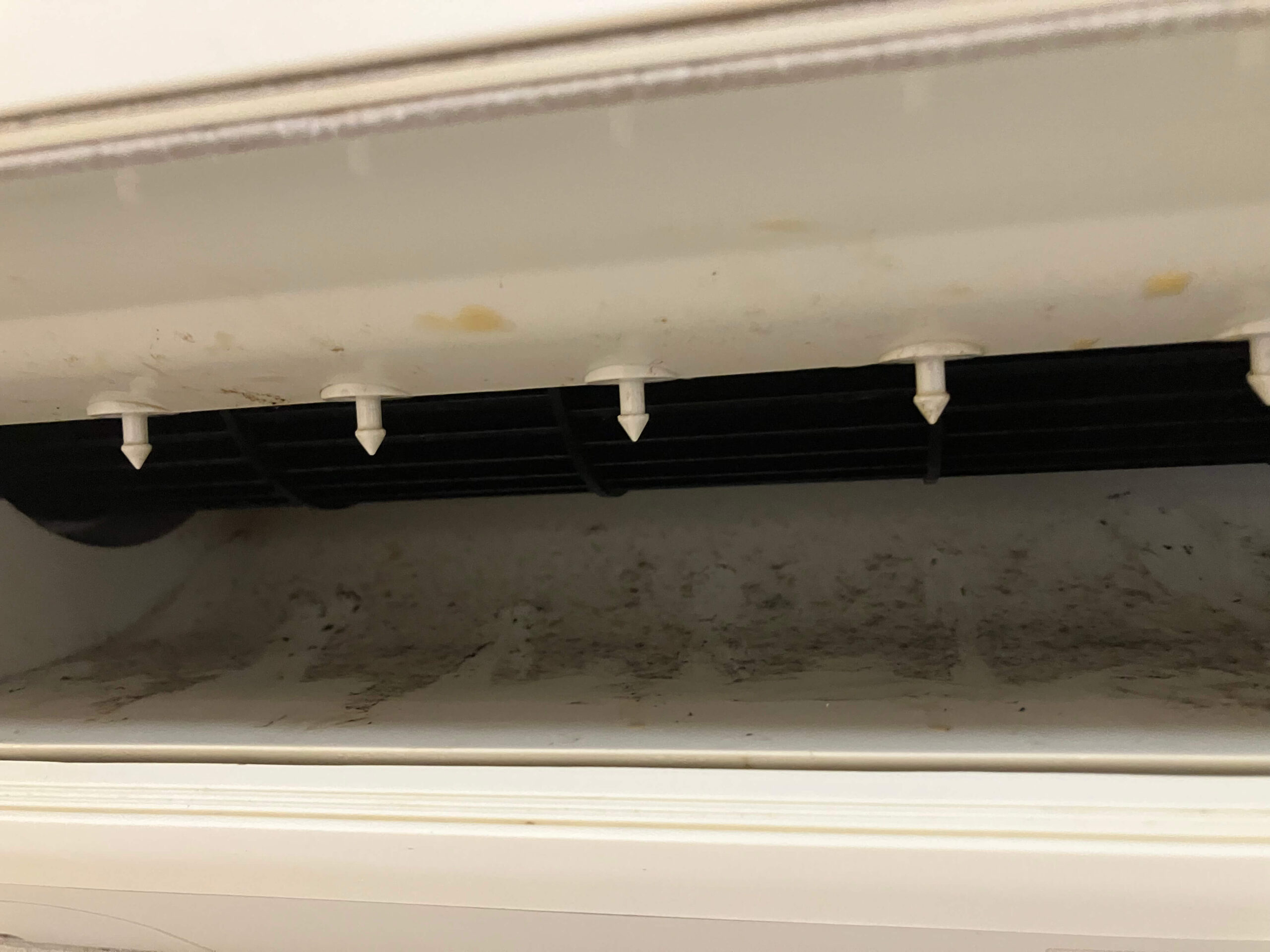 沖縄市諸見里エアコン清掃